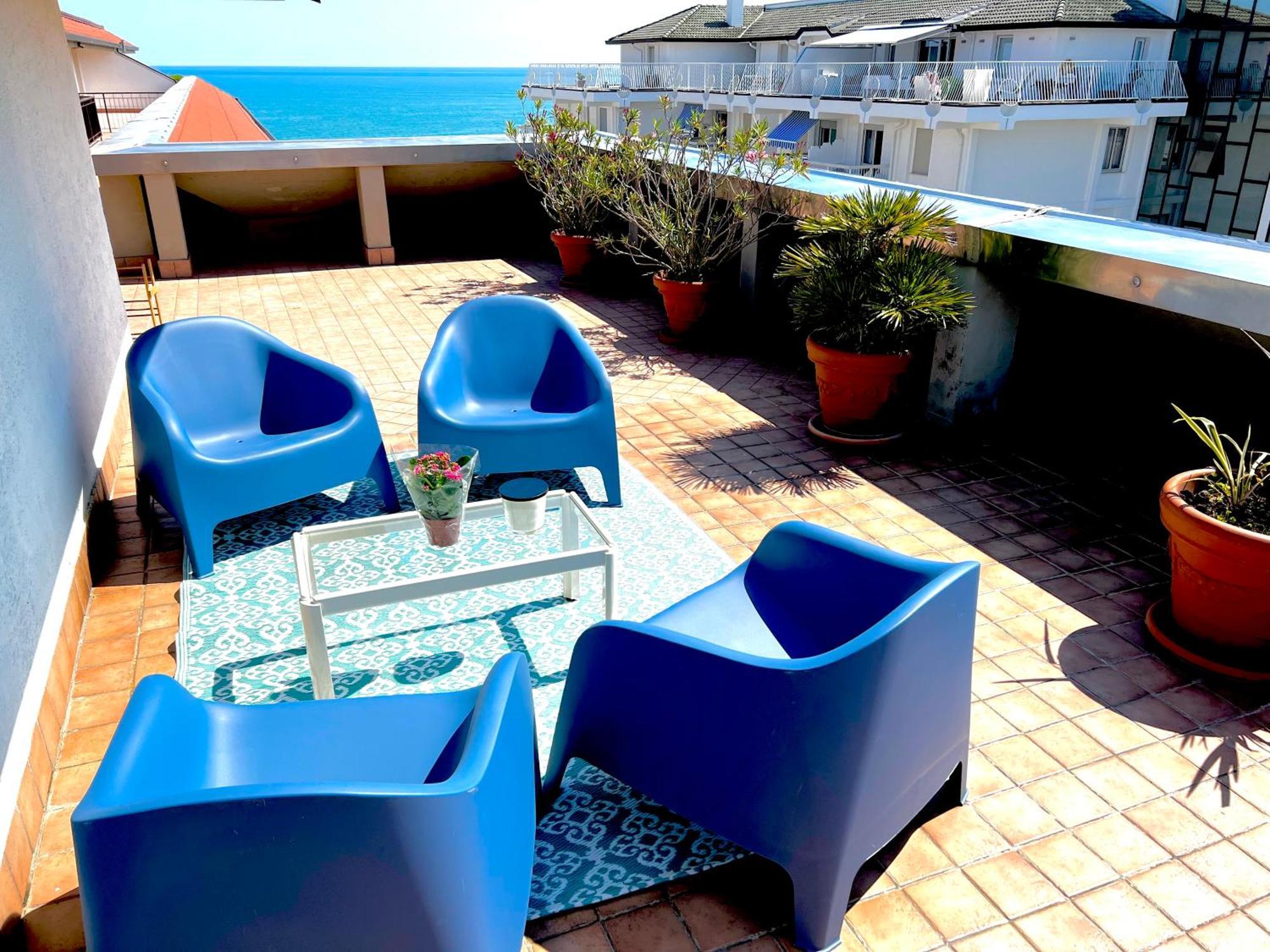 Blue Moon Penthouse Apartment Lido di Jesolo Ngoại thất bức ảnh